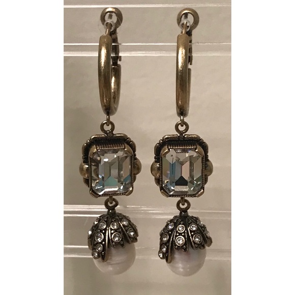 Alexander McQueen Clear Crystal Pearl Earrings - Picture 2 of 5
